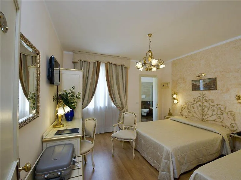 Viktoria Palace Hotel Lido di Venezia 4*,
